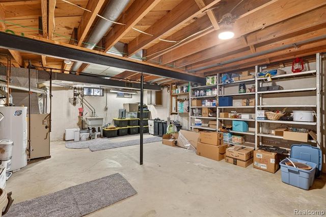 12394 Crawford Road, Otisville, MI 48463