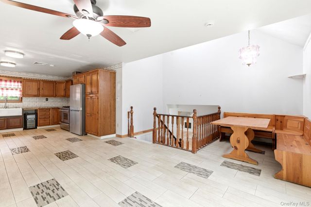 138 Arthur Avenue, Thornwood, NY 10594