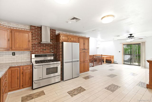 138 Arthur Avenue, Thornwood, NY 10594
