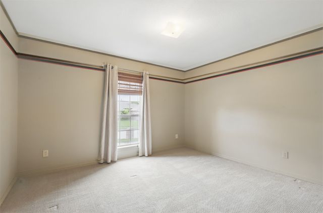 5005 Vaquero Drive, Arlington, TX 76017