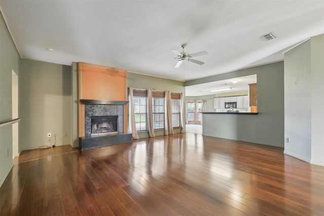 5005 Vaquero Drive, Arlington, TX 76017