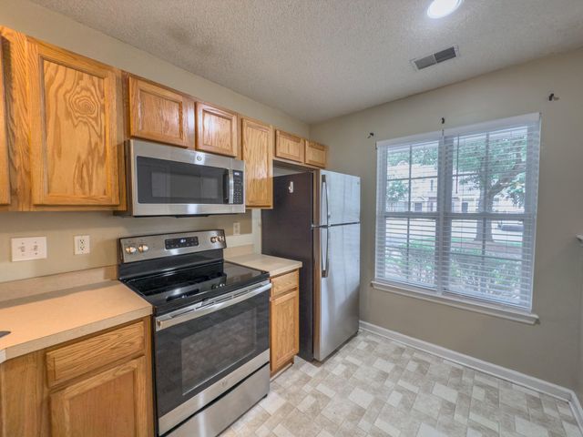 703 Pine Bluff Drive, Summerville, SC 29483