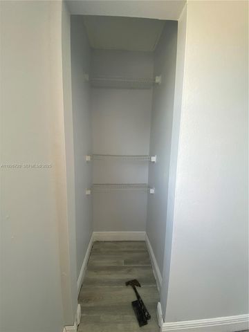 9375 Fontainebleau Blvd L221, Miami, FL 33172