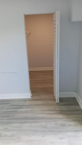 9375 Fontainebleau Blvd L221, Miami, FL 33172