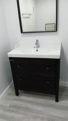 9375 Fontainebleau Blvd L221, Miami, FL 33172