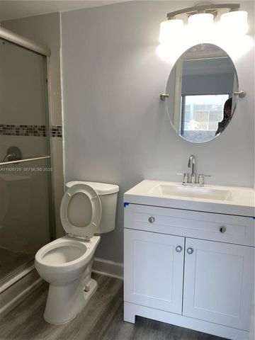 9375 Fontainebleau Blvd L221, Miami, FL 33172