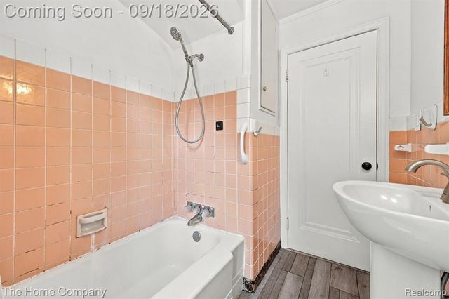 2229 18th Street, Wyandotte, MI 48192