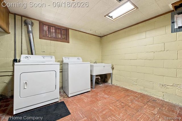 2229 18th Street, Wyandotte, MI 48192