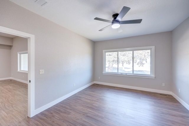 3114 Long Ct, Winfield, KS 67156