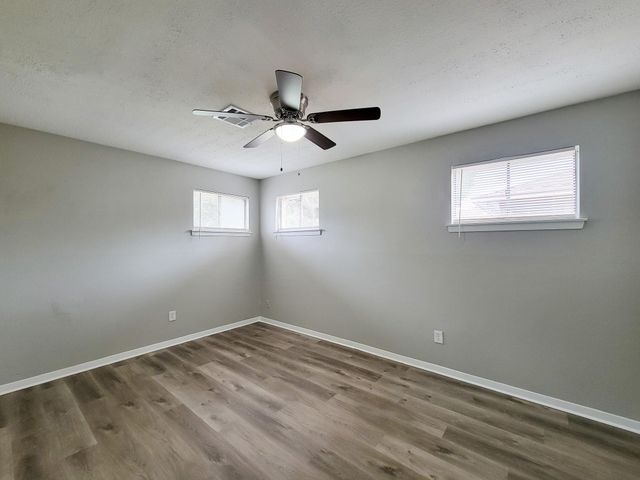3121 Proswimmer Street, Houston, TX 77088