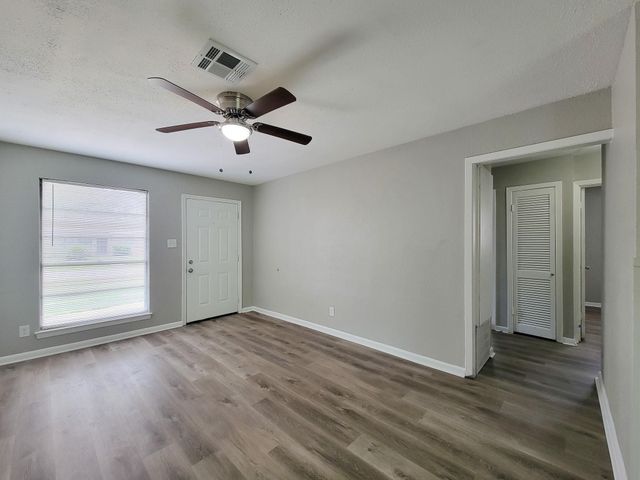 3121 Proswimmer Street, Houston, TX 77088