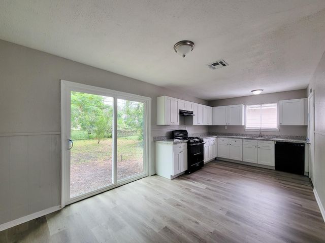 3121 Proswimmer Street, Houston, TX 77088