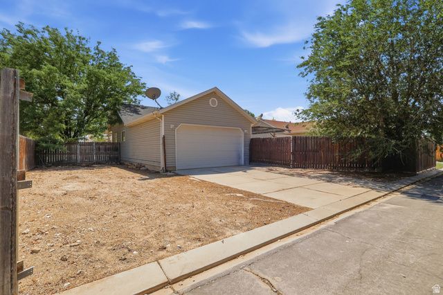 2035 E WEEPING WILLOW WAY, Eagle Mountain, UT 84005