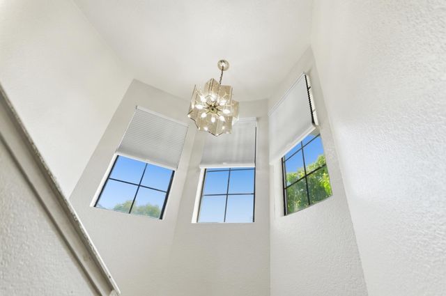 8471 Fontenay Way, Stockton, CA 95210