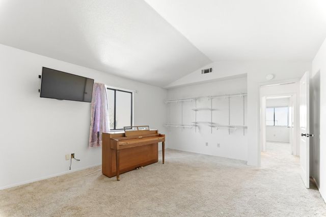 8471 Fontenay Way, Stockton, CA 95210