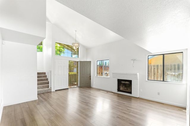 8471 Fontenay Way, Stockton, CA 95210