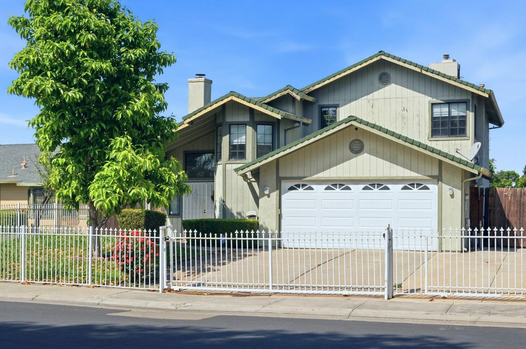 8471 Fontenay Way, Stockton, CA 95210