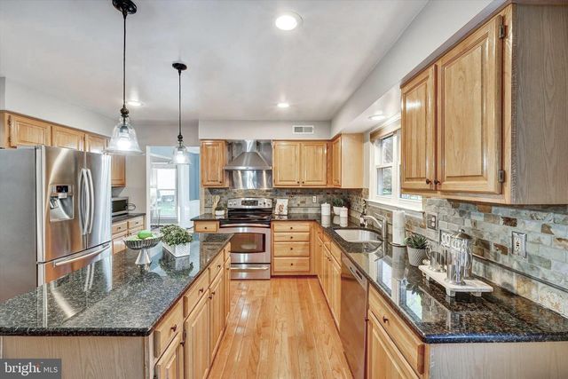 3124 ASHBURTON AVE, Herndon, VA 20171