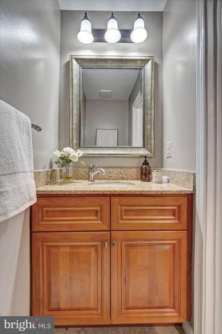 3124 ASHBURTON AVE, Herndon, VA 20171