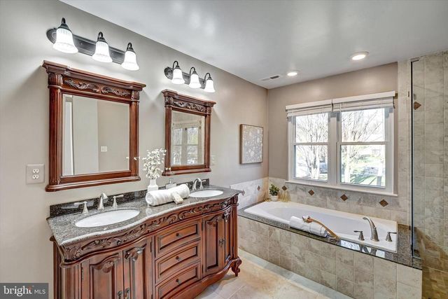 3124 ASHBURTON AVE, Herndon, VA 20171