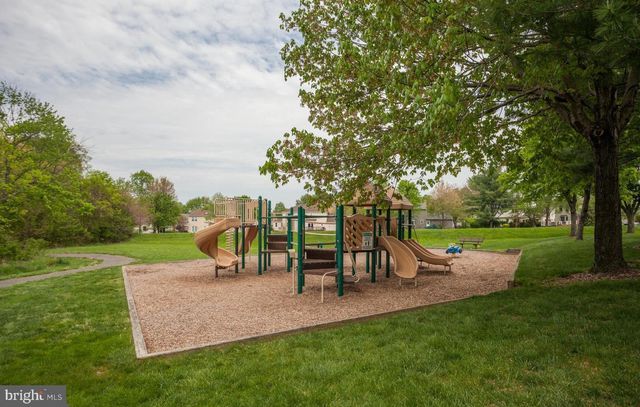 3124 ASHBURTON AVE, Herndon, VA 20171