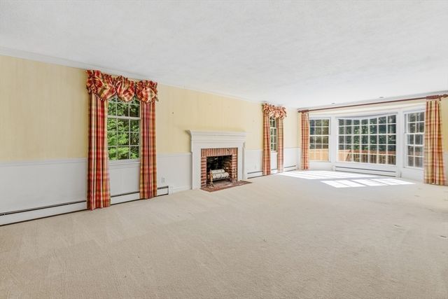 21 Goulding St E, Sherborn, MA 01770