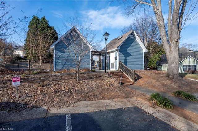 2716 Sawgrass Court, Winston-salem, NC 27103