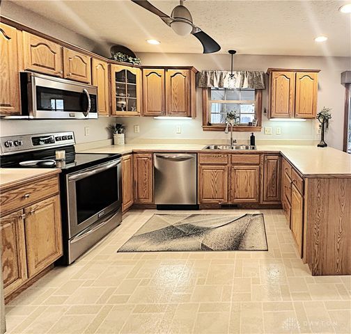 1480 Maplecrest Drive, Troy, OH 45373