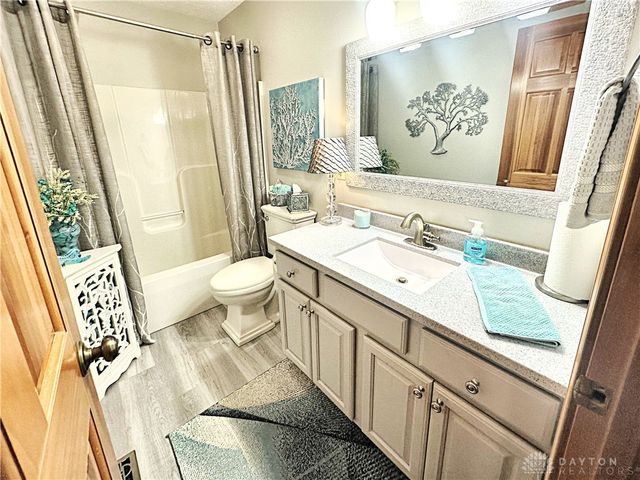 1480 Maplecrest Drive, Troy, OH 45373