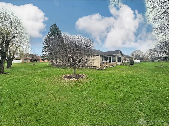 1480 Maplecrest Drive, Troy, OH 45373