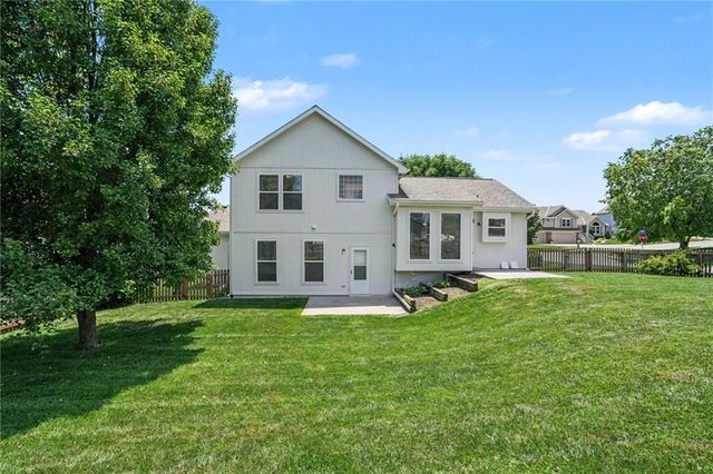 986 Wellington Way, Liberty, MO 64068
