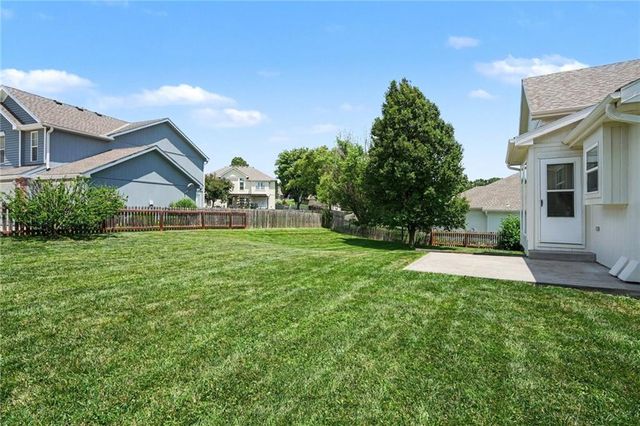 986 Wellington Way, Liberty, MO 64068