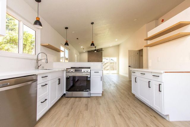 1444 Waterthrush Way, Turlock, CA 95382