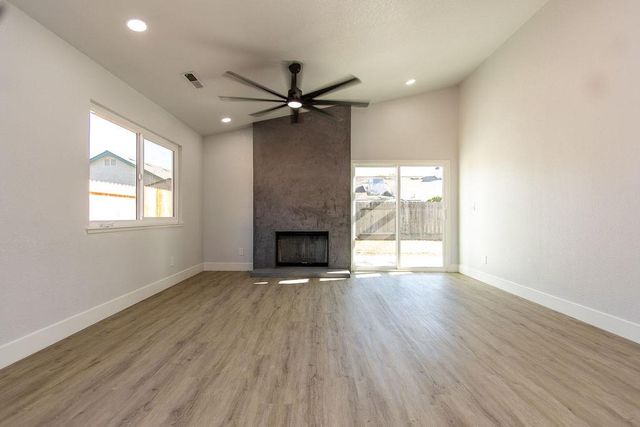 1444 Waterthrush Way, Turlock, CA 95382