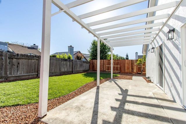 1444 Waterthrush Way, Turlock, CA 95382