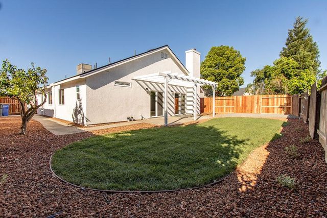 1444 Waterthrush Way, Turlock, CA 95382