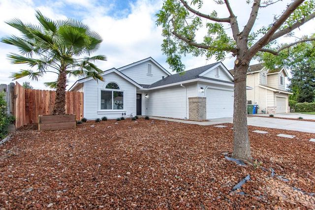 1444 Waterthrush Way, Turlock, CA 95382