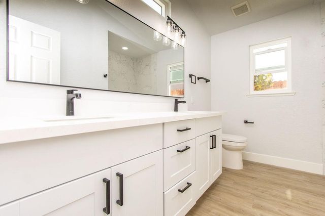 1444 Waterthrush Way, Turlock, CA 95382