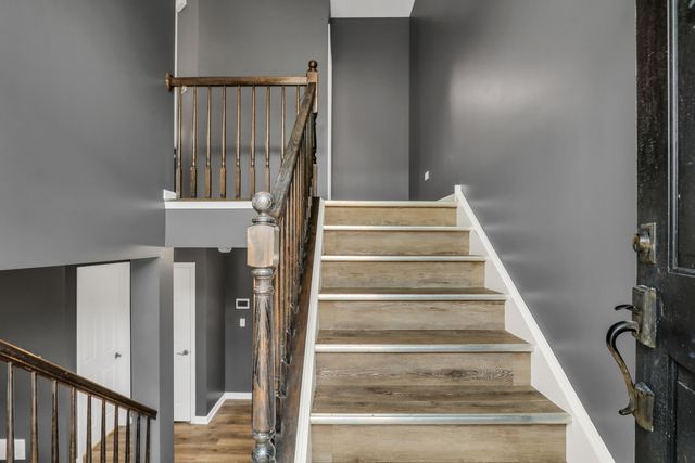 214 Lionel Drive, Grayslake, IL 60030