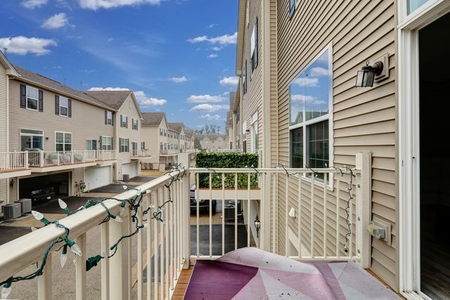 214 Lionel Drive, Grayslake, IL 60030