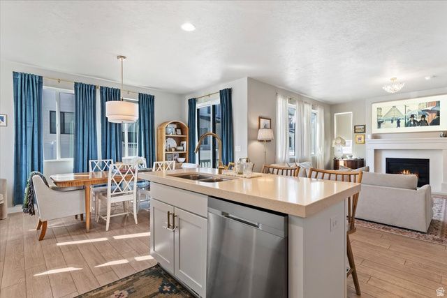 15 W ORCHARD LN, Bountiful, UT 84010