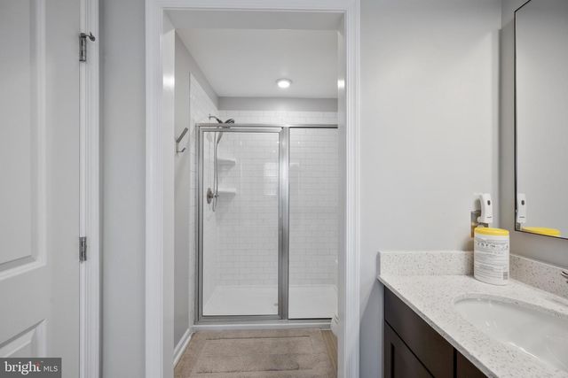 184 TROUT LILY DR, Lake Frederick, VA 22630