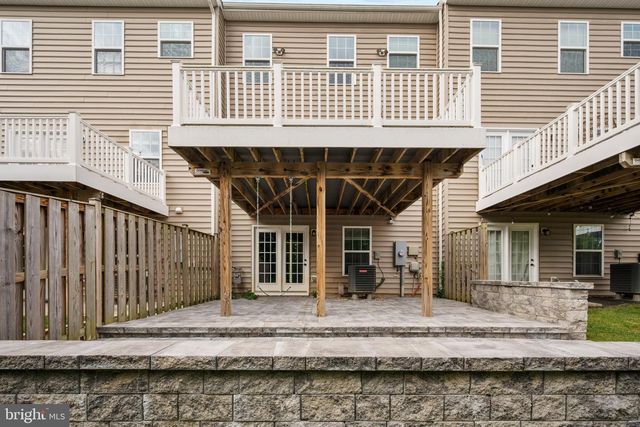 184 TROUT LILY DR, Lake Frederick, VA 22630