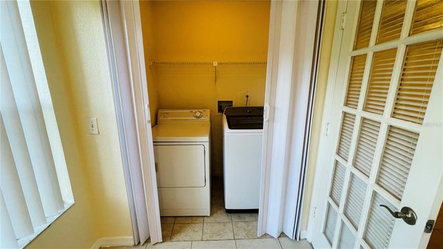 5120 CONROY ROAD 13, Orlando, FL 32811