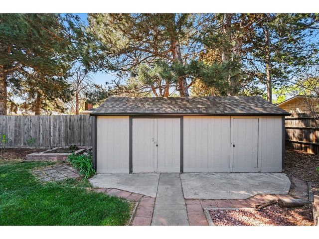 105 Columbia Rd, Fort Collins, CO 80525
