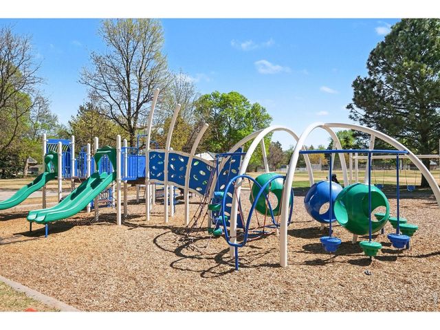 105 Columbia Rd, Fort Collins, CO 80525