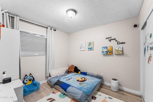 2229 W Avenue K13, Lancaster, CA 93536