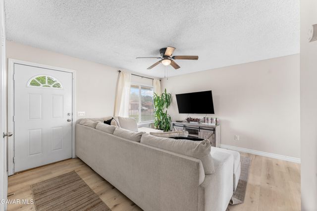 2229 W Avenue K13, Lancaster, CA 93536