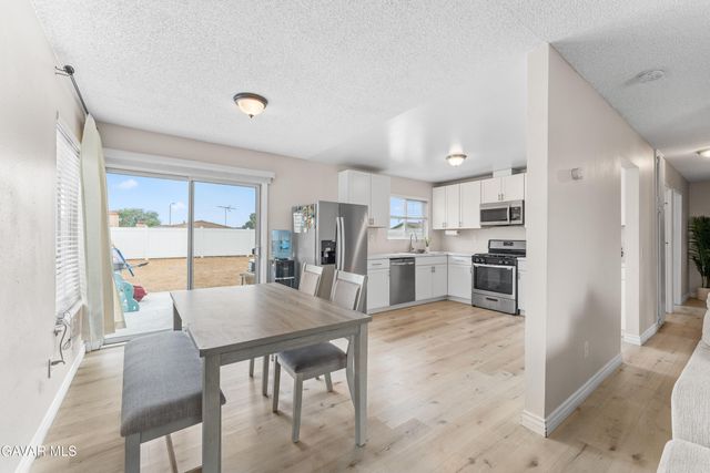 2229 W Avenue K13, Lancaster, CA 93536