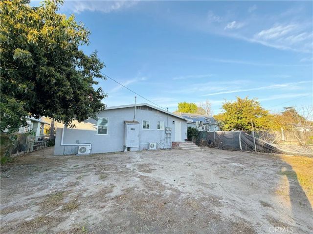 516 E D St B, Ontario, CA 91764